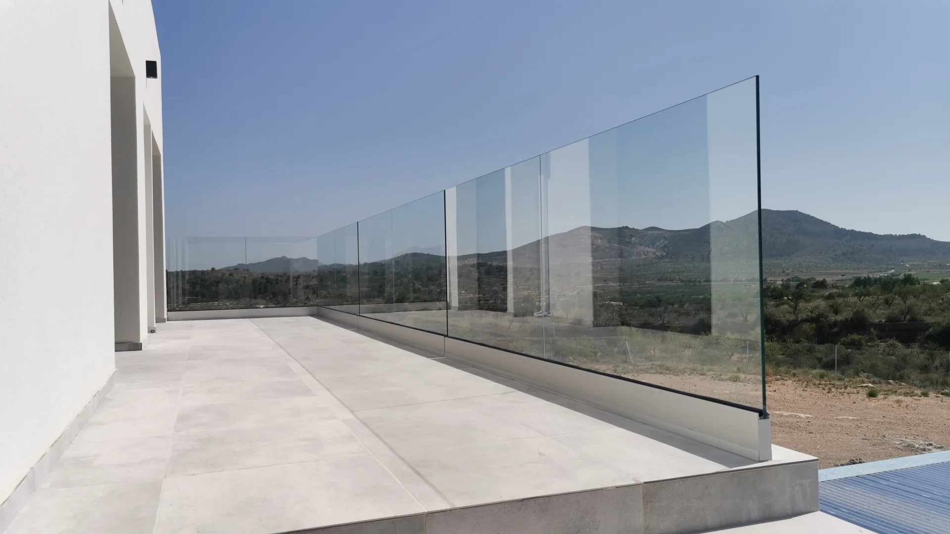 Cortinas de cristal en ático, Elche