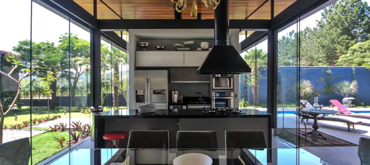 Cortinas de cristal en terraza moderna